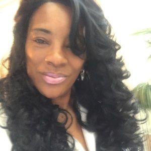 Meet your Posher, Iona